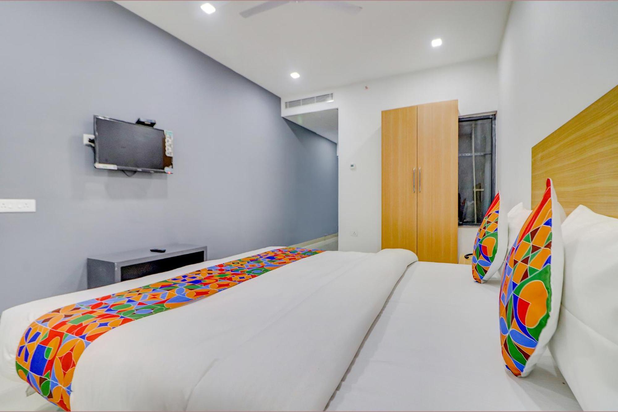 ורנאסי Fabhotel Premium Kashi מראה חיצוני תמונה