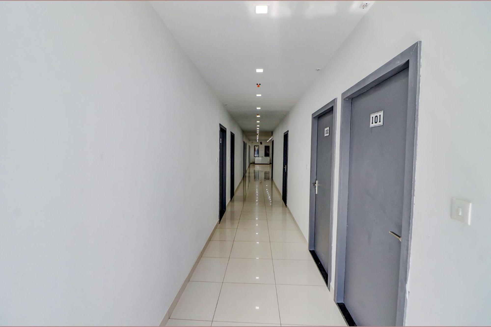 ורנאסי Fabhotel Premium Kashi מראה חיצוני תמונה