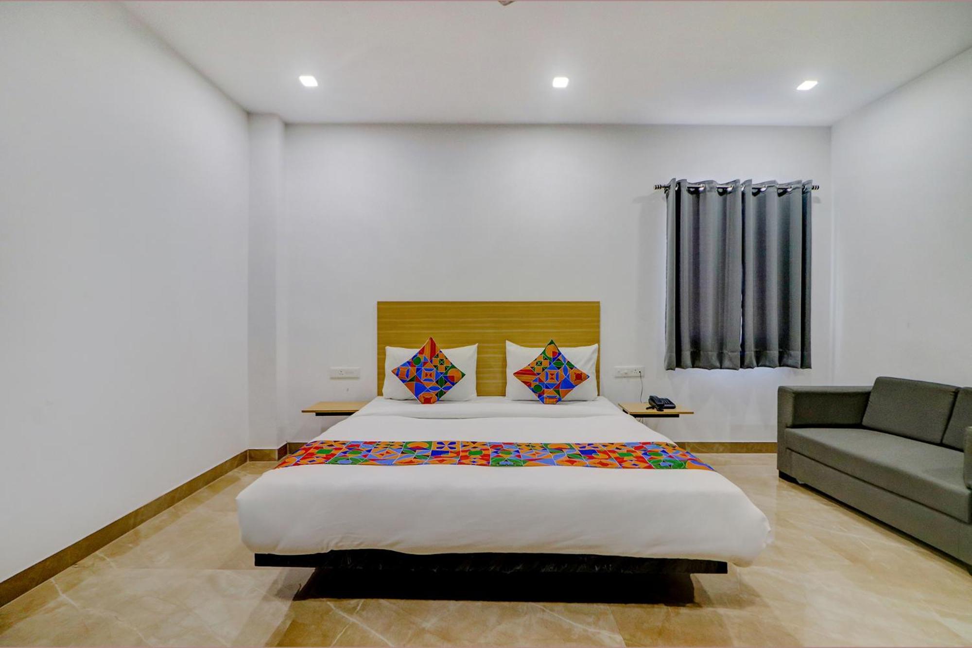 ורנאסי Fabhotel Premium Kashi מראה חיצוני תמונה